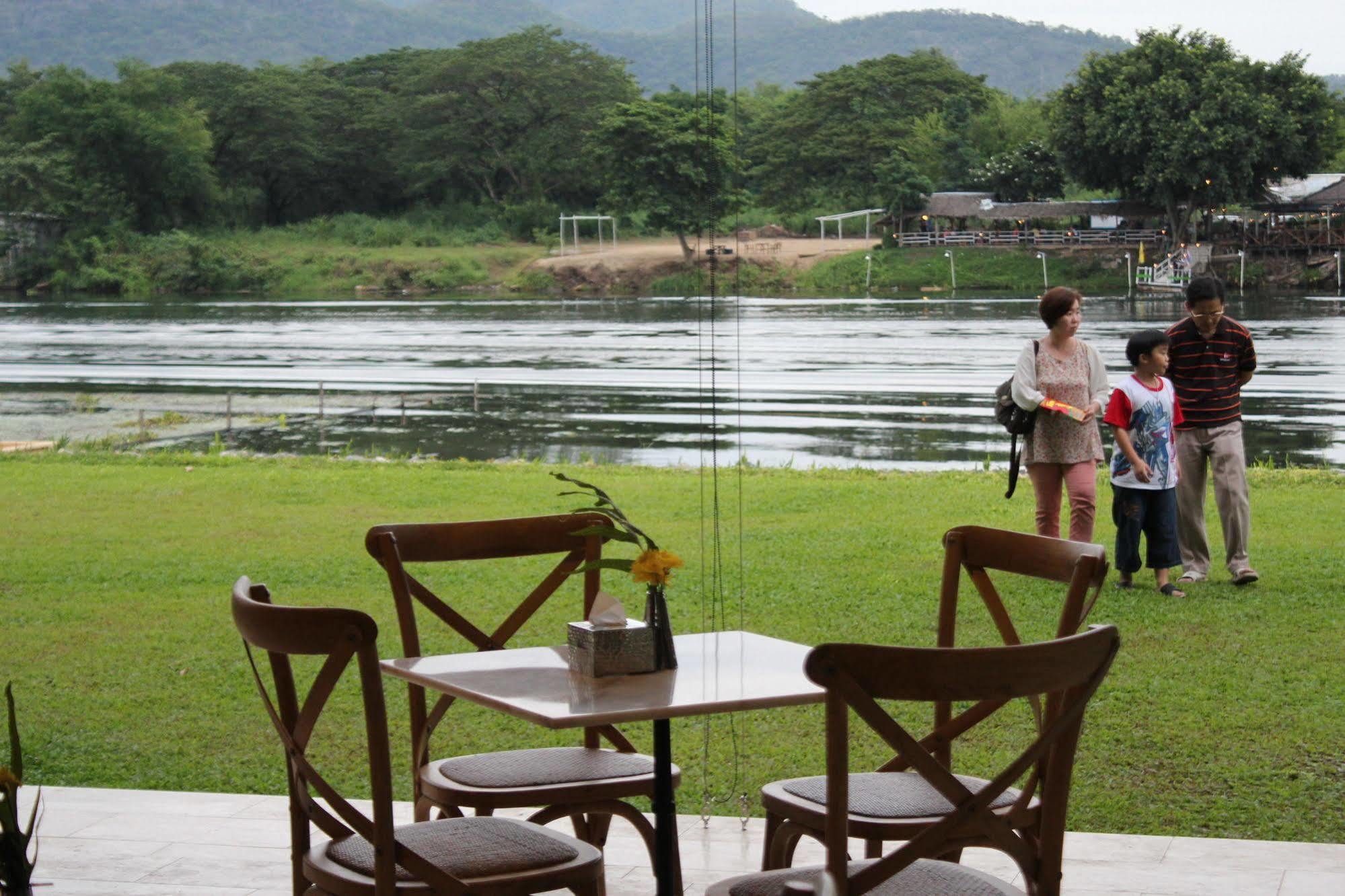 The Glory River Kwai Hotel Kanchanaburi Exterior foto